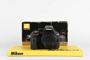 Nikon D5300  + 2 ANNI DI GARANZIA  - 2 YEARS WARRANTY - Imagen 1 de 1