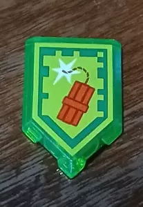 Lego Tile 2 x 3 Pentagonal with Nexo Power Shield - Dynamighty #22385pb028 - Picture 1 of 1