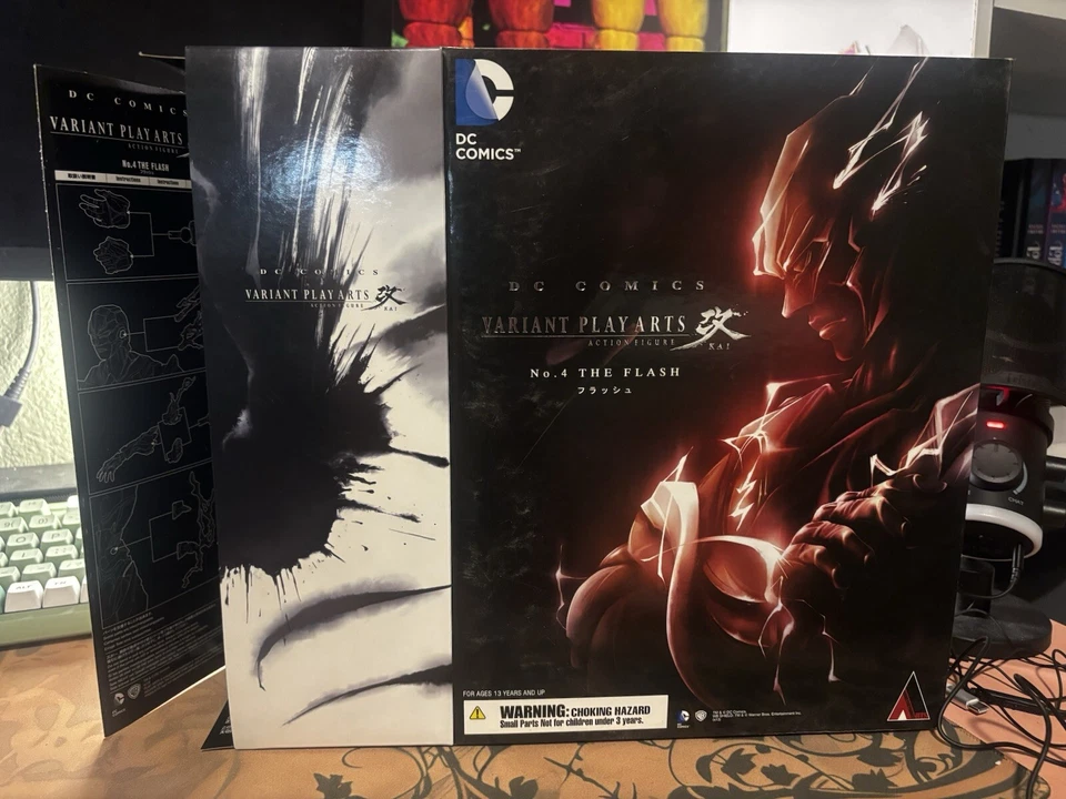 DC COMICS Varient Play Arts: The Flash No. 4 *SEE DESCRIPTION** - Image 1 of 3