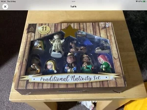 Traditional Nativity Set Hand Painted - Picture 1 of 4