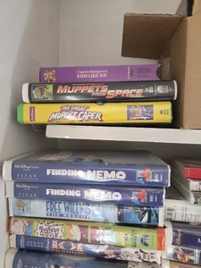 Lot Of Disney Vhs  Movies  Clamshell Cases Great Variety - Picture 1 of 3