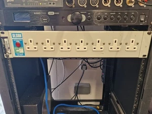 Olson Rack-Mounted 7 Port Power Distribution Unit - Photo 1/4