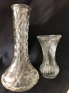 Set 2 Vntg Differing Sizes Clear Glass Hoosier Vases-9 in diamond, 5.5 in ribbed - Bild 1 von 10