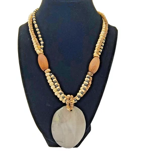 Collar colgante con concha de abulón tres hilos cuentas de madera declaración 18"-21" - Imagen 1 de 23