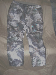 Womens Large Insulated Camo Pants Waterproof Cold Weather Hunting Pants Scentlok