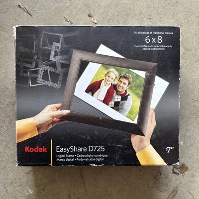 Kodak EasyShare D1025 8 x 10 Digital Picture Frame - Image 1 of 2