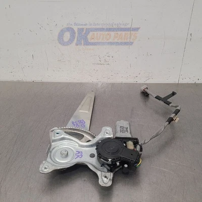 01 2001 LEXUS LX470 REAR DOOR WINDOW GLASS REGULATOR RIGHT PASSENGER 8572060120 - Image 1 of 4