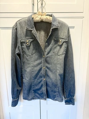 Camisa Lee Remachada - Nunca Usada - Camisa Denim Lavada a la Piedra A Presión L Jean Top Foto 1 de 3