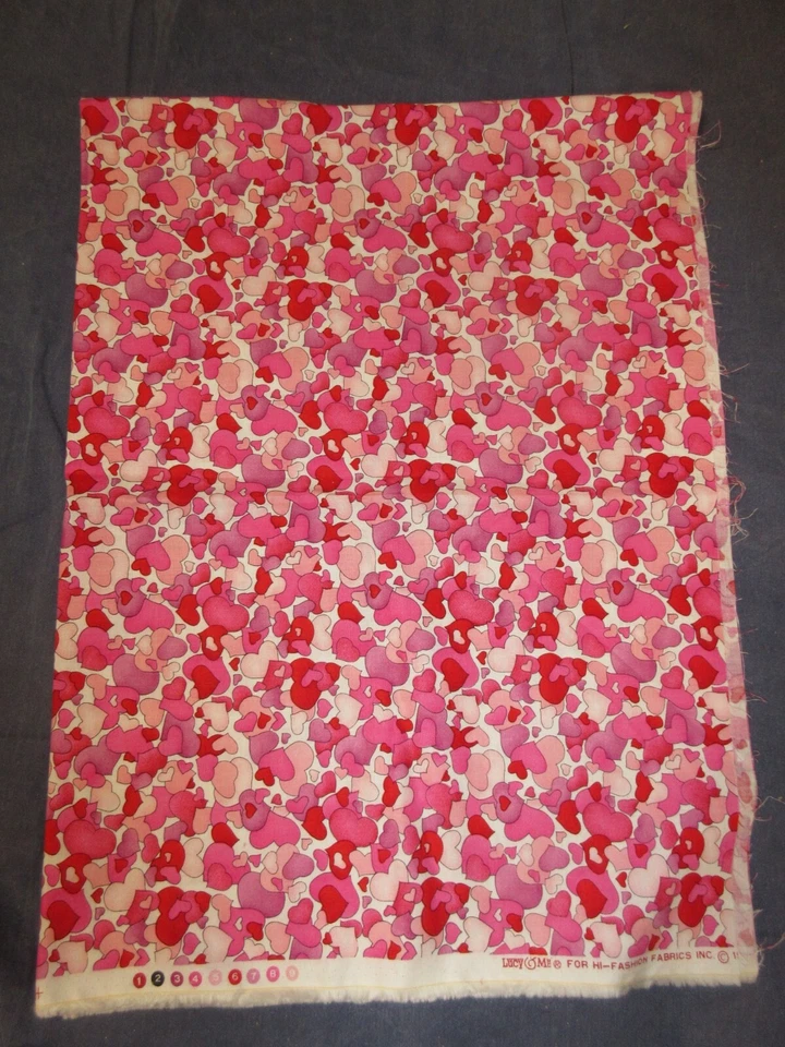 Almost 1 Yd (31 in) LUCY & ME for Hi-Fashion Fabrics - Pink/Red/White HEARTS - Image 1 of 2