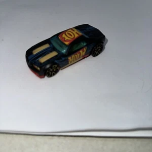 Hot Wheels Bully Goat Black Car 1-64 scale - Picture 1 of 7