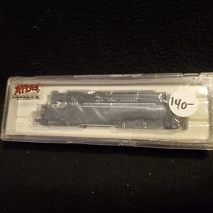 Atlas Spur N 48215 GP-7 Ph 2 New York Central #5810 Lokomotive - Bild 1 von 10
