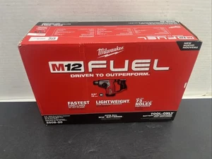 NUOVO Milwaukee (2508-20) M12 CARBURANTE 5/8" SDS Plus Martello Rotante SOLO STRUMENTO - Foto 1 di 5