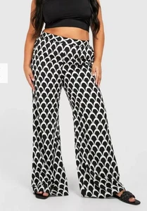BNWT STUNNING sz 22 BOOHOO RETRO MONO DESIGN WIDE LEG TROUSERS NEW PLUS CURVE - Picture 1 of 7