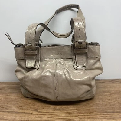 COACH CUERO Nº SOHO F15045 “CHAMPAGNE GOLD METALLIC” CARTERA GRANDE Foto 1 de 4