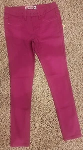 NWT Girls Squeeze Jeans Size 10 Wicked Berry - Picture 1 of 2