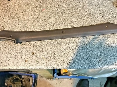 Parabrisas derecho Porsche 924 944 (1975-1989) O/S con borde de pilar marrón Foto 1 de 4