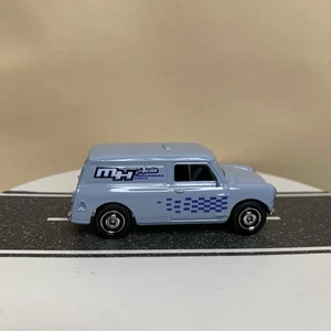 2009 Matchbox City Action Austin Mini Van #72/100 Light Lavender Blue 1:64 NM - Picture 1 of 13