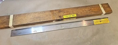 Borde recto de acero Starrett con borde biselado, no graduado 36" (una unidad) + estuche Foto 1 de 4