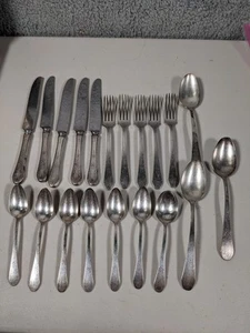 20 Teile Konvolut Besteck Geschirr Gabeln Messer Löffel versilbert - Bild 1 von 2