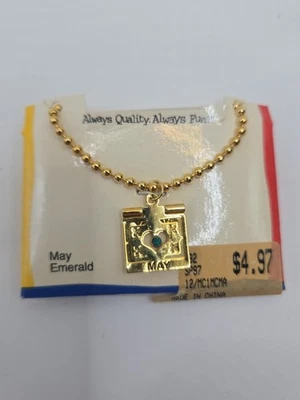 Collar colgante vintage 1997 McDonald’s Walmart mayo piedra natal esmeralda nuevo... Foto 1 de 2