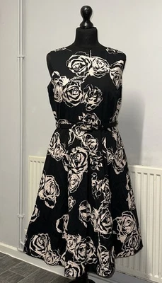 M&Co Floral Cotton Belted Ladies Wedding Occasion Wiggle Dress size 12 Ex Con - Image 1 of 4