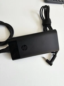 GENUINE HP 19.5V 7.7A 150W 4.5-3.0MM CHARGER L48757-003 917649-850 FOR HP ZBOOKS - Picture 1 of 4