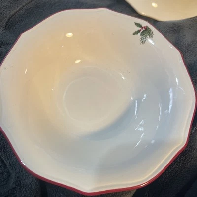Holiday 2009 Poinsettia Soup Cereal Bowl by Better Homes and Gardens New (7) - Image 1 of 4