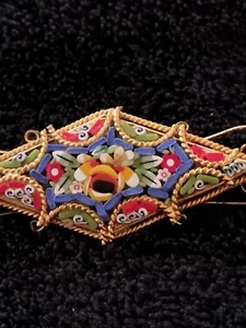 Vintage Micro Mosaic Floral Gold-Tone Filigree Pin Brooch Made In Italy Red Blue - Picture 1 of 6
