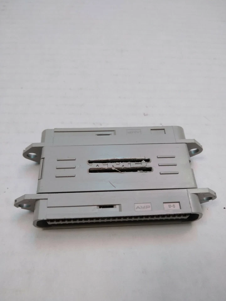 SCSI 50-Pin Male to Male Active Pass Through Terminator - Image 1 of 3