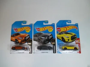 HOT WHEELS NIGHTBURNERZ '17 NISSAN GT-R (R35) LOT OF 3 - Picture 1 of 1