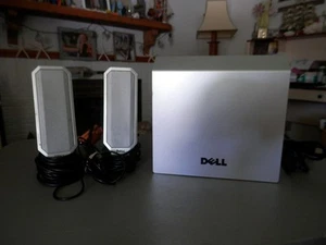 Dell Zylux Multimedia Computer Speaker System With Powered Subwoofer Model A525 - Bild 1 von 5