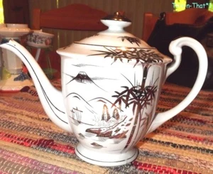 Vintage Porcelain Japanese Teapot KUTANI White with Silver Landscape Design - Picture 1 of 6