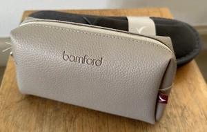 Cathay Pacific Business Class Amenities Toiletries Kit by Carole Bamford - Bild 1 von 12
