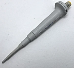 Eppendorf Reference 2000 verstellbare Pipette 10-100μL | gereinigt + geeicht - Bild 1 von 6