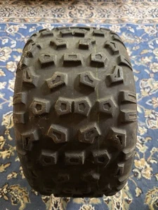 Pneu arrière OEM Honda Atc 250R Dunlop KT577A comme neuf - Photo 1/11