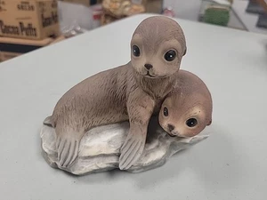 Vintage Baby Seal Pups Figurine Masterpiece Porcelain by Homco 1981 - Picture 1 of 3