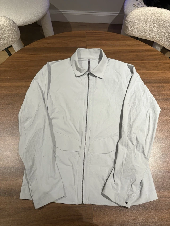 Arcteryx Veilance Lexer GoreTex Coat- WOMENS Small, light Gray Color - Image 1 of 4