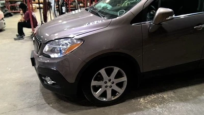 Guardabarros izquierdo conductor compatible con 13-16 ENCORE 3605493 Foto 1 de 4