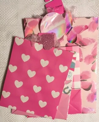 BETSEY JOHNSON 5PK HEARTS 💕 BUTTERFLIES 🦋 礼品袋 ~ TAGS 2 尺寸 2 L & 3 M 全新带标签 — 第 1/4 张图片