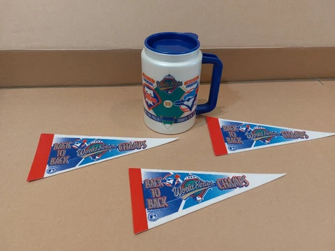 TORONTO BLUE JAYS MLB 1993 WORLD SERIES LARGE WHIRLEY MUG MINI PENNANT LOT NEW Cover