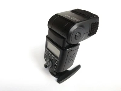 Canon Speedlite 430EX II shoe mount flash + case (mint) - Image 1 of 3