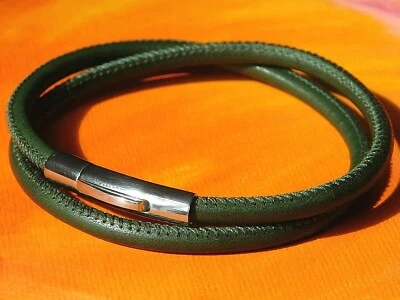 Pulseira masculina/senhora de couro Nappa verde 4 mm e aço inoxidável por Lyme Bay Art - Imagem 1 de 3