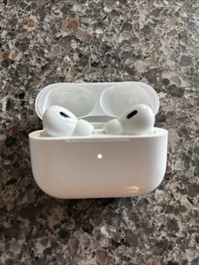 Apple AirPods Pro 2nd Generation Gen 2 2023 A2968 with Magsafe USB-C Charging - Photo 1 sur 7