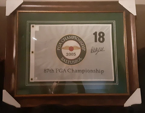 2005 PGA CHAMPIONSHIP embroidered flag BALTUSROL signed PHIL MICKELSON w frame Cover