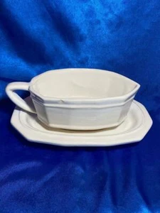 Barco de salsa de cerámica blanca vintage Pfaltzgraff Heritage y placa de goteo - Imagen 1 de 4