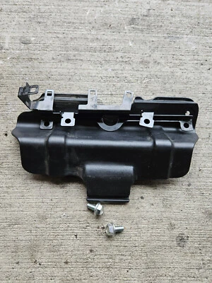 2022 2023 CF Moto CF650 650NK SUPORTE DE FIO DE MOTOR SUPERIOR SUPORTE DE RADIADOR - Imagem 1 de 4