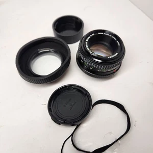MINOLTA MD ROKKOR-X 50mm 1:1.7 LENS MADE IN JAPAN, w. FILTER, CAPS AND HOOD - Picture 1 of 8