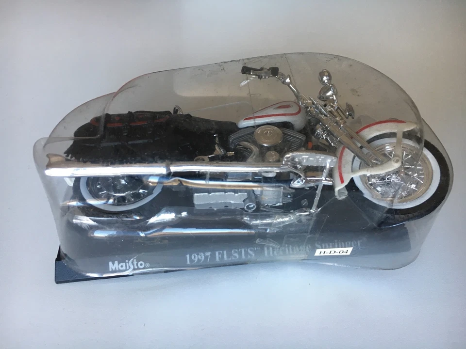 Maisto HARLEY DAVIDSON 1997 FLSTS HERITAGE SPRINGER (2) CVGM3/19 - Immagine 1 di 1