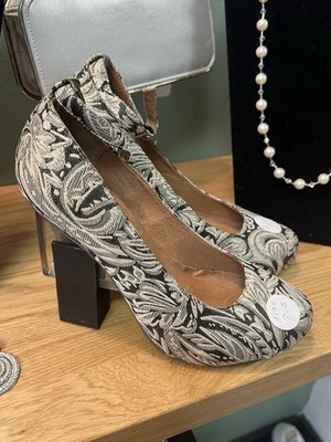 Женские туфли на каблуках ручной работы Jeffery Campbell Havana черно-золотистые размер 7,5 - Изображение 1 из 3