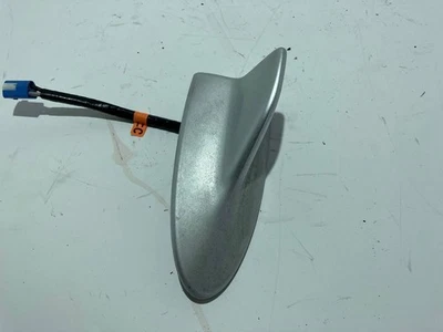 Antena de techo de radio plateada Lexus GS350 13-15, 86760-30230-B1, FABRICANTE DE EQUIPOS ORIGINALES Foto 1 de 4